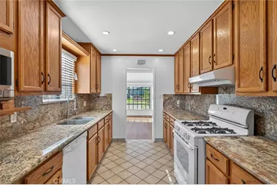 15202 Florwood Avenue, Lawndale, CA 90260 - Photo 23