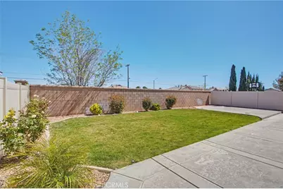 8623 Bridgeport, Hesperia, CA 92344 - Photo 31