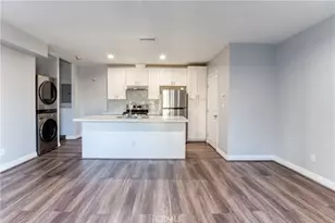 7796 Skyhill Dr, Los Angeles, CA 90068 - Photo 25