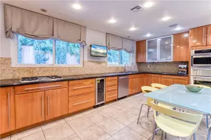 7796 Skyhill Dr, Los Angeles, CA 90068 - Photo 9