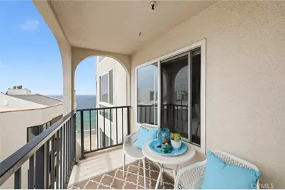 565 Esplanade #312, Redondo Beach, CA 90277 - Photo 1
