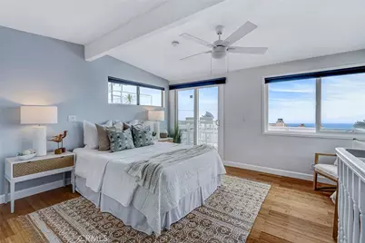 320 31 Street, Manhattan Beach, CA 90266 - Photo 1