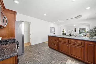 11916 Oxford Avenue, Hawthorne, CA 90250 - Photo 15