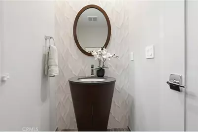 1745 Spreckels Lane, Redondo Beach, CA 90278 - Photo 29