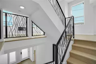 2407 Perkins Ln, Redondo Beach, CA 90278 - Photo 17