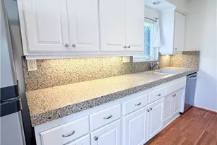 1221 14th St, Hermosa Beach, CA 90524 - Photo 9