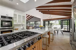 46 Empty Saddle Rd, Rolling Hills Estates, CA 90274 - Photo 11