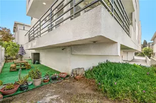 647 1st Pl, Hermosa Beach, CA 90254 - Photo 33