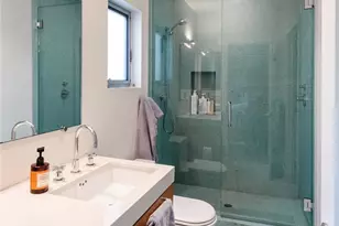 121 16th St, Manhattan Beach, CA 90266 - Photo 23