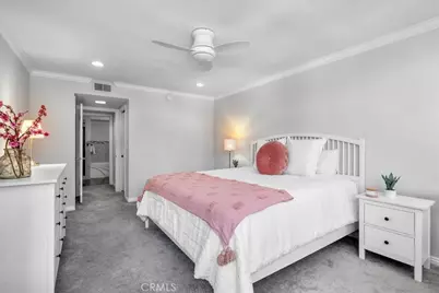 289 S Barrington Avenue #A203, Los Angeles, CA 90049 - Photo 19