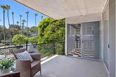 289 S Barrington Avenue #A203, Los Angeles, CA 90049 - Photo 3