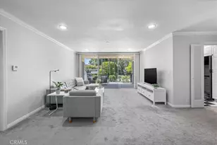 289 S Barrington Ave, Los Angeles, CA 90049 - Photo 5