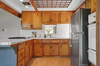 18309 Purche Avenue, Torrance, CA 90504 - Photo 11