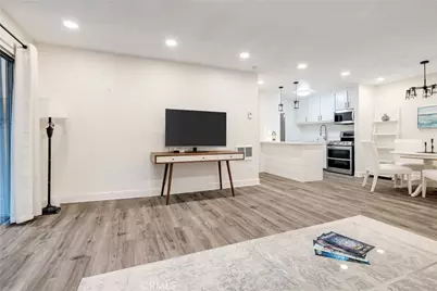 802 Camino Real #105, Redondo Beach, CA 90277 - Photo 13