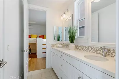 557 3rd Street, Hermosa Beach, CA 90254 - Photo 53