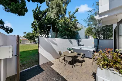 557 3rd Street, Hermosa Beach, CA 90254 - Photo 59