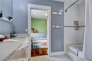 2700 Elm Ave, Manhattan Beach, CA 90266 - Photo 25