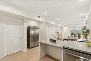 1409 N Hobart, Los Angeles, CA 90027 - Photo 9