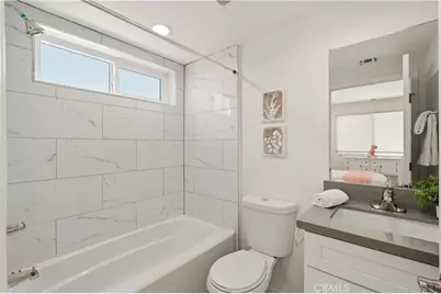 1409 N Hobart, Los Angeles, CA 90027 - Photo 19