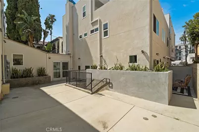 1409 N Hobart, Los Angeles, CA 90027 - Photo 5
