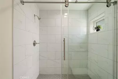 1409 N Hobart, Los Angeles, CA 90027 - Photo 27