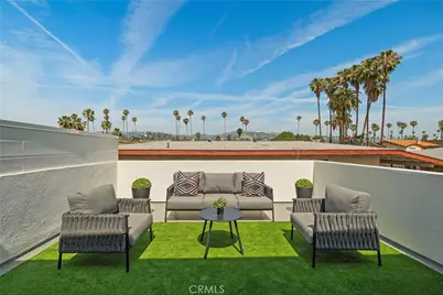 1409 N Hobart, Los Angeles, CA 90027 - Photo 25