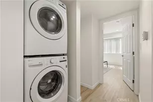 1409 N Hobart, Los Angeles, CA 90027 - Photo 23