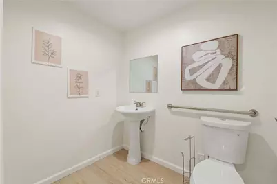 1409 N Hobart, Los Angeles, CA 90027 - Photo 15