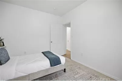 1345 W 51st Place, Los Angeles, CA 90037 - Photo 23