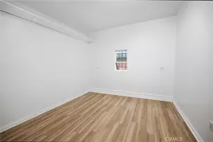 1345 W 51st Pl, Los Angeles, CA 90037 - Photo 17