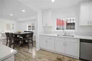1345 W 51st Pl, Los Angeles, CA 90037 - Photo 11