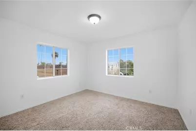 1345 W 51st Place, Los Angeles, CA 90037 - Photo 31