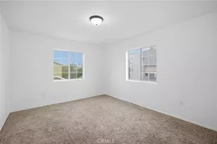 1345 W 51st Pl, Los Angeles, CA 90037 - Photo 33