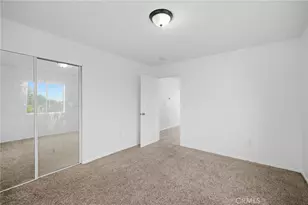 1345 W 51st Pl, Los Angeles, CA 90037 - Photo 37