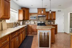 4243 W 176th St, Torrance, CA 90504 - Photo 5