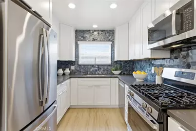 127 Manhattan Avenue, Hermosa Beach, CA 90254 - Photo 7