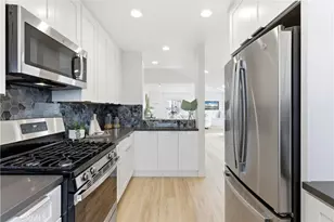 127 Manhattan Ave, Hermosa Beach, CA 90254 - Photo 9