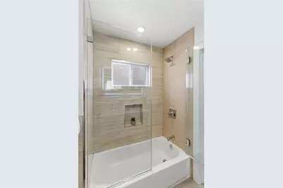 127 Manhattan Avenue, Hermosa Beach, CA 90254 - Photo 19