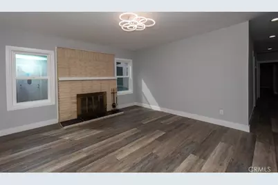1919 W 82nd Street, Los Angeles, CA 90047 - Photo 23