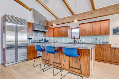 3205 Bayview Drive, Manhattan Beach, CA 90266 - Photo 11
