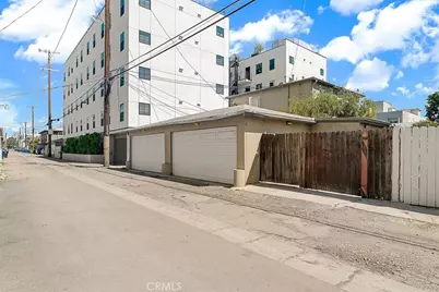 8893 Reading Avenue, Los Angeles, CA 90045 - Photo 15