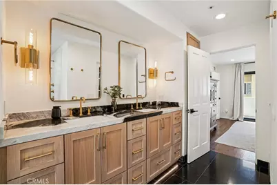 710 Manhattan Beach Boulevard, Manhattan Beach, CA 90266 - Photo 19