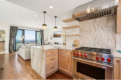 710 Manhattan Beach Boulevard, Manhattan Beach, CA 90266 - Photo 1