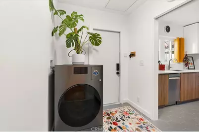 527 W 106th Street, Los Angeles, CA 90044 - Photo 15