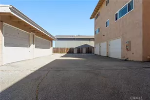 1925 Gates, Redondo Beach, CA 90278 - Photo 37