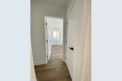 8045 Darby, Reseda, CA 91335 - Photo 7