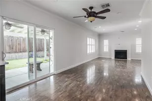 27708 Ferguson Dr, Castaic, CA 91384 - Photo 5