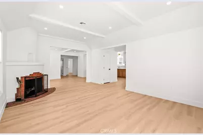 7700 Brighton, Los Angeles, CA 90047 - Photo 3