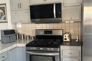 10507 Pinehurst Ave, South Gate, CA 90280 - Photo 11