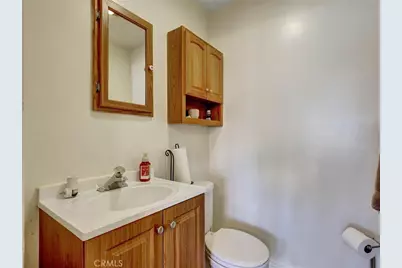 812 W Athens, Los Angeles, CA 90044 - Photo 23